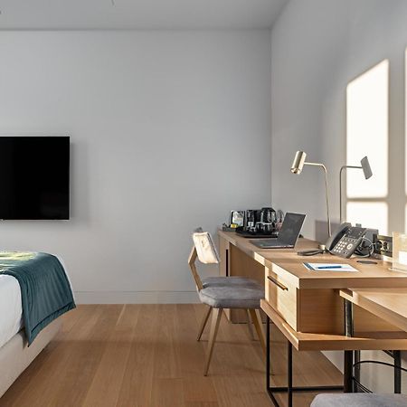 Hellenic Vibes Smart Hotel Athen Exterior foto A room at the hotel