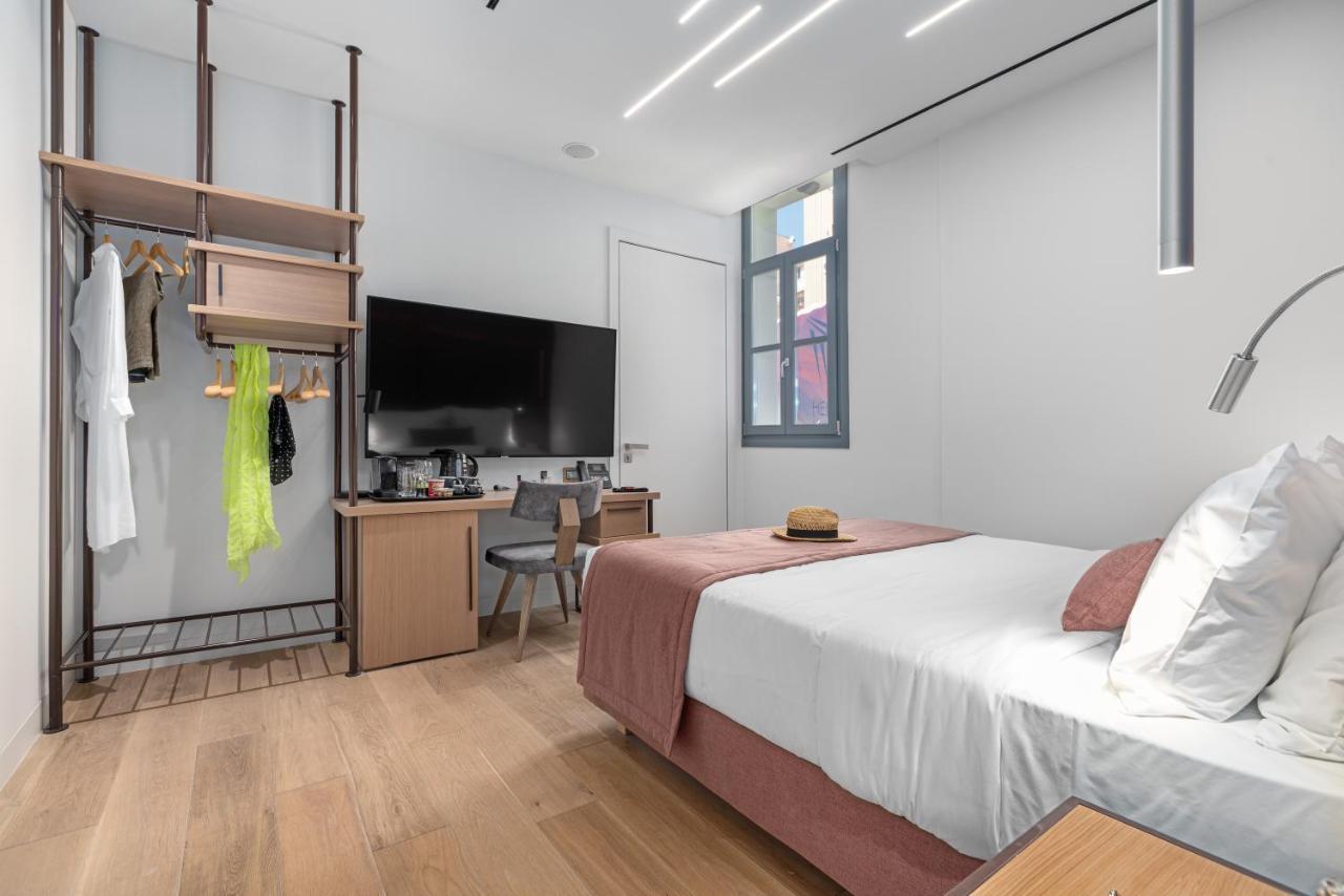 Hellenic Vibes Smart Hotel Athen Exterior foto A room at the hotel