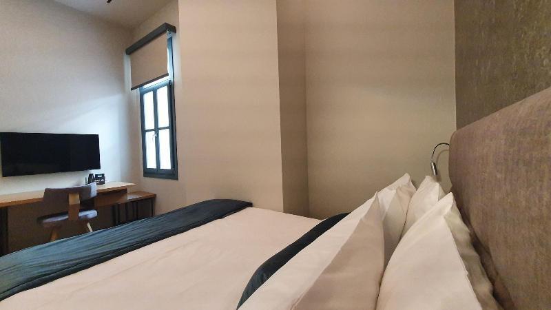 Hellenic Vibes Smart Hotel Athen Exterior foto A room at the hotel